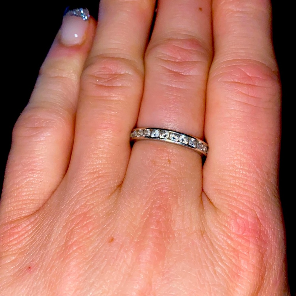 Beautiful diamond ring size 9!
